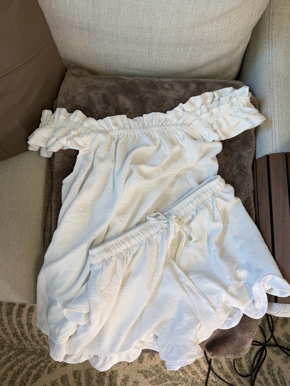 Off the Shoulder 2 Piece Flowy Shorts Set